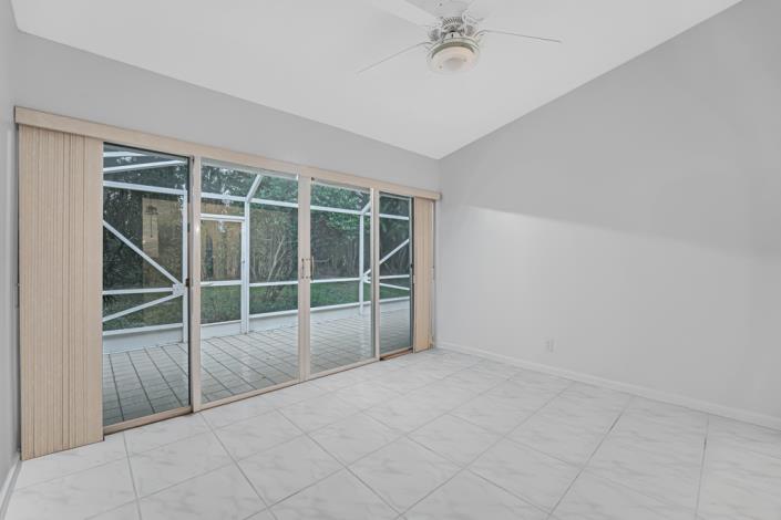 Image No.15-3 Bed Villa for sale