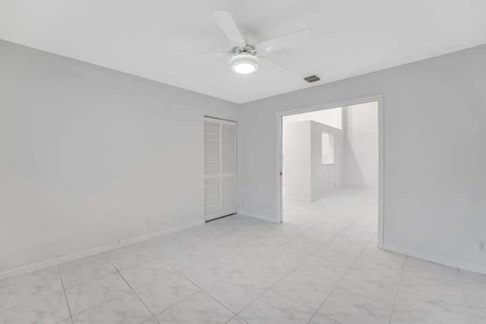 Image No.25-3 Bed Villa for sale