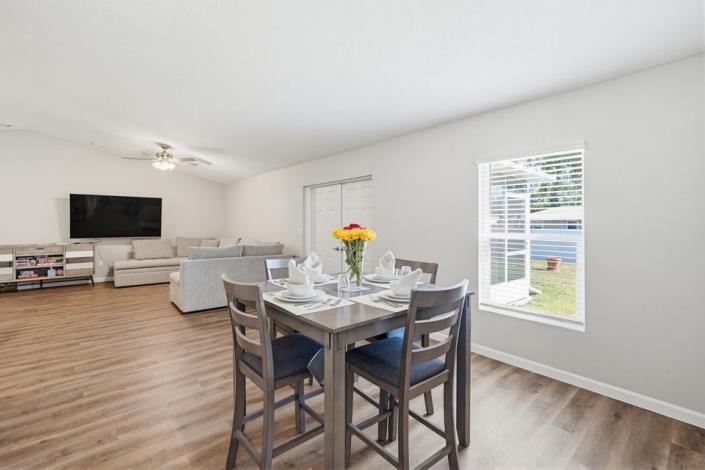 Image No.13-4 Bed House for sale