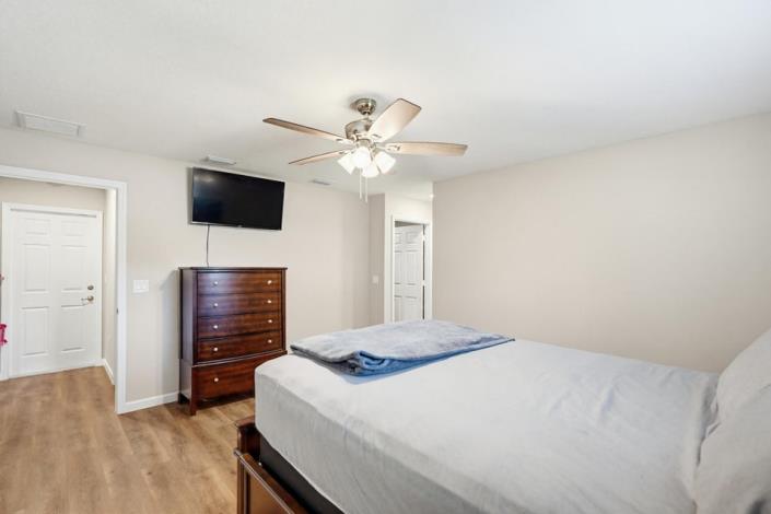 Image No.14-4 Bed House for sale