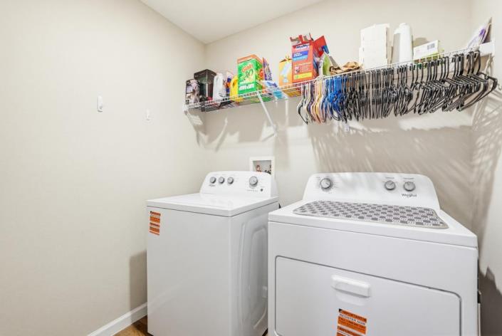 Image No.17-4 Bed House for sale