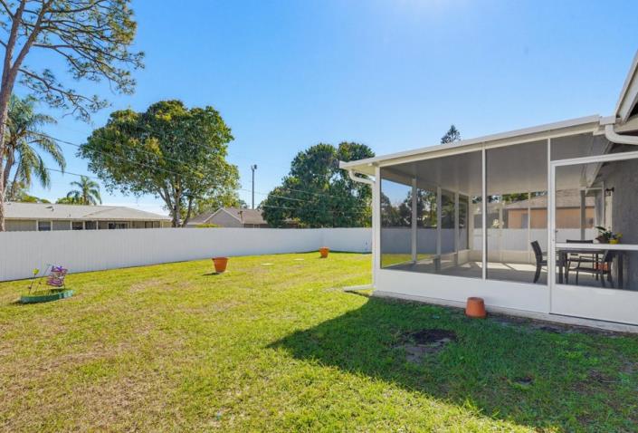 Image No.28-4 Bed House for sale