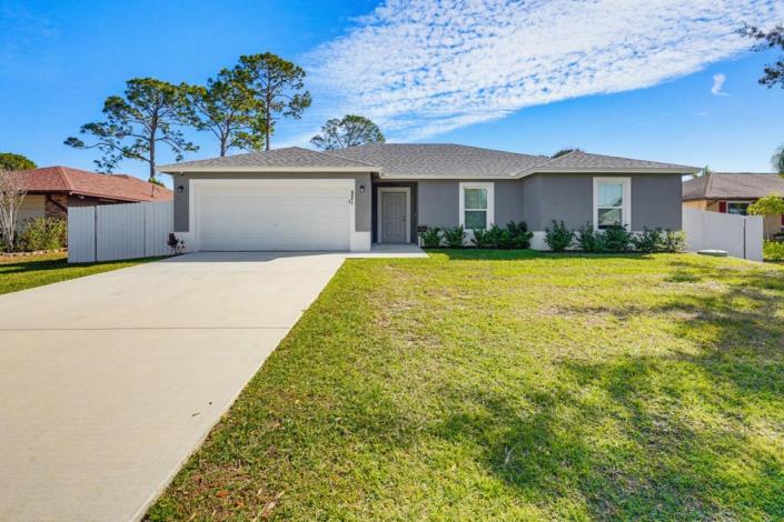 Image No.30-4 Bed House for sale