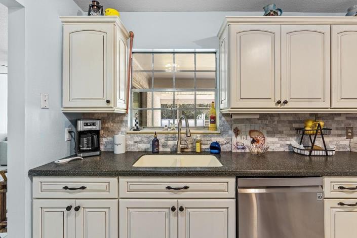 Image No.33-3 Bed House for sale