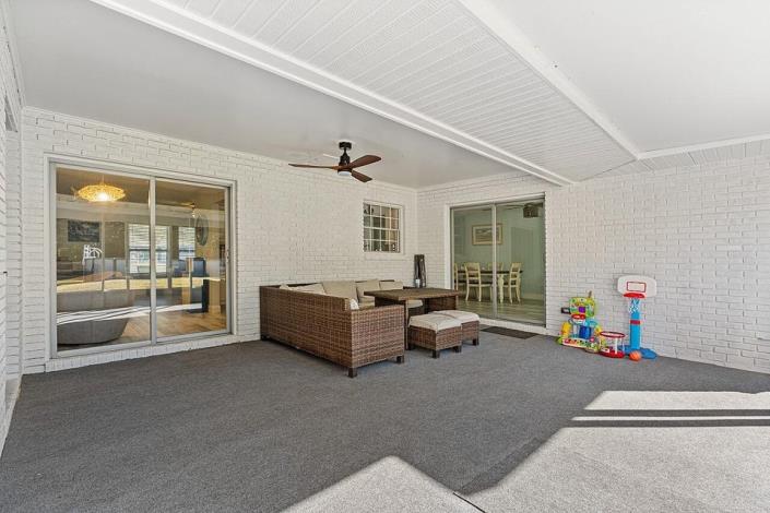 Image No.44-3 Bed House for sale