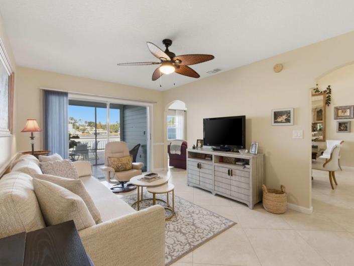 Image No.21-3 Bed Townhouse for sale