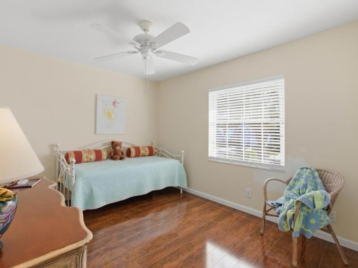 Image No.32-3 Bed Townhouse for sale