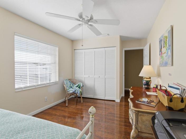 Image No.33-3 Bed Townhouse for sale