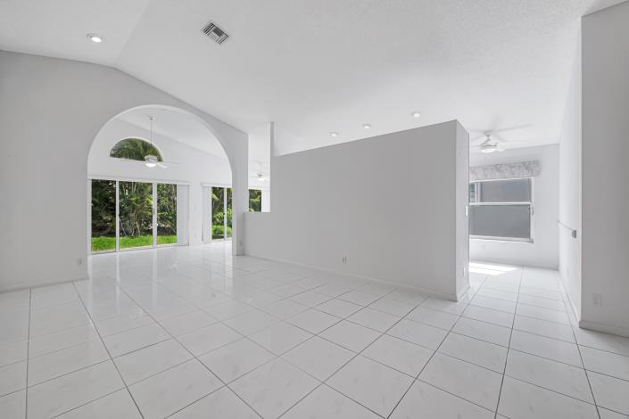 Image No.11-3 Bed House/Villa for sale