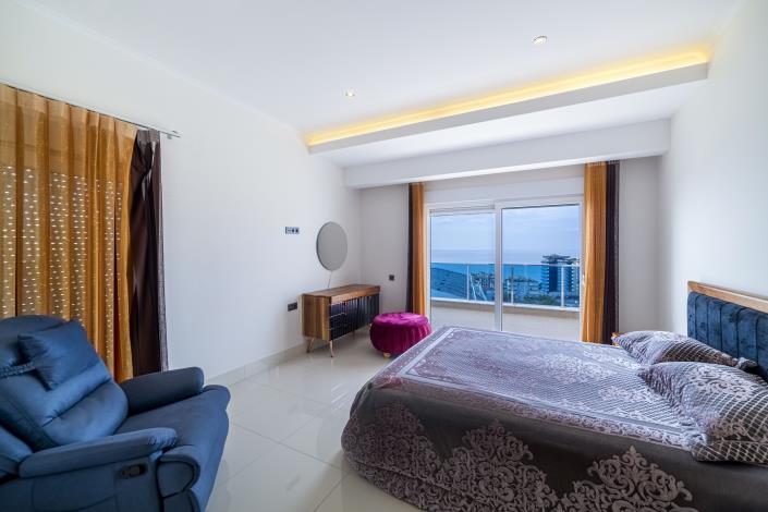 Image No.33-3 Bed Penthouse for sale