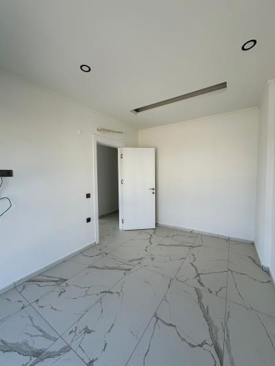 Image No.13-1 Bed Apartment for sale