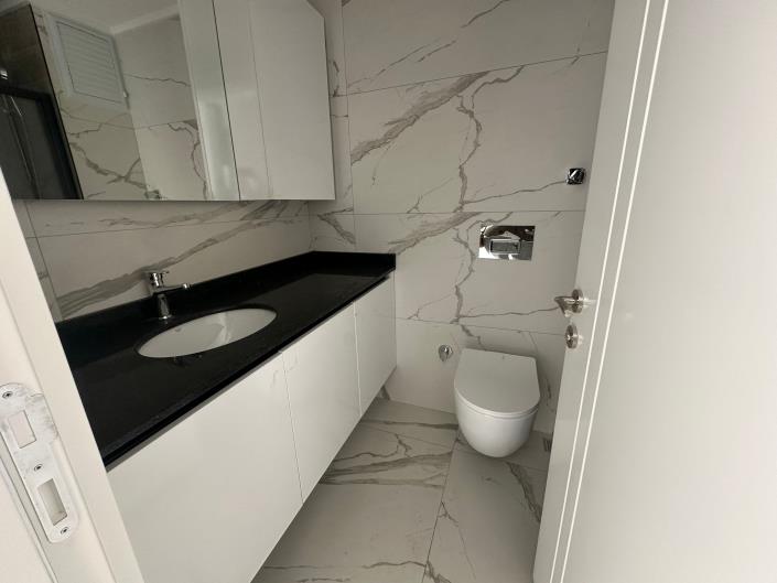 Image No.24-1 Bed Apartment for sale