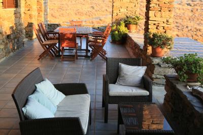 32-thymari---full-balcony-furniture-