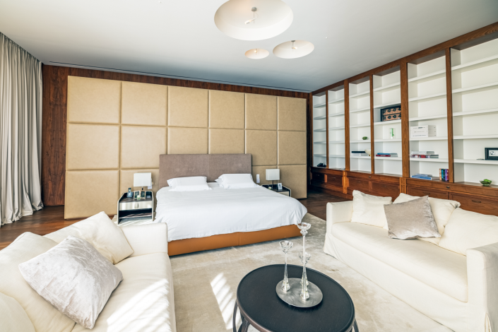 Image No.21-5 Bed Apartment for sale