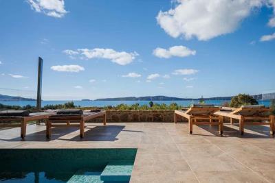 Luxury-Three-Level-Villa-with-Sea-Views---Navarino-Bay---Gialova-4