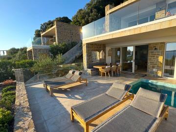 Luxury-Three-Level-Villa-with-Sea-Views---Navarino-Bay---Gialova-6