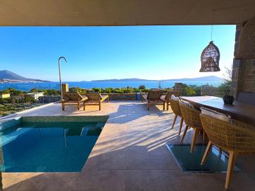 Luxury-Three-Level-Villa-with-Sea-Views---Navarino-Bay---Gialova-7