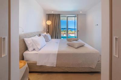 Luxury-Three-Level-Villa-with-Sea-Views---Navarino-Bay---Gialova-20