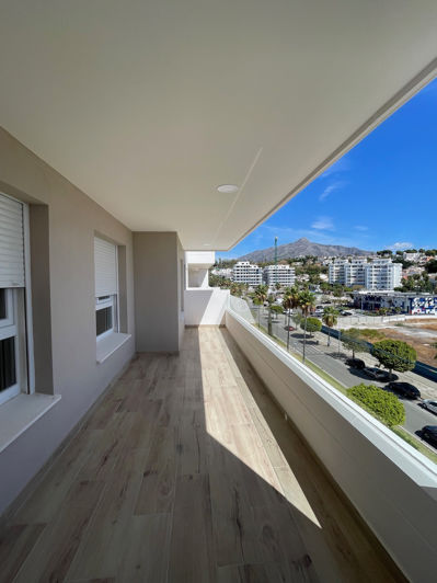 Image No.1-4 Bed Apartment for sale
