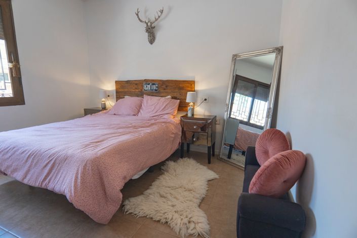 Image No.30-3 Bed Villa for sale