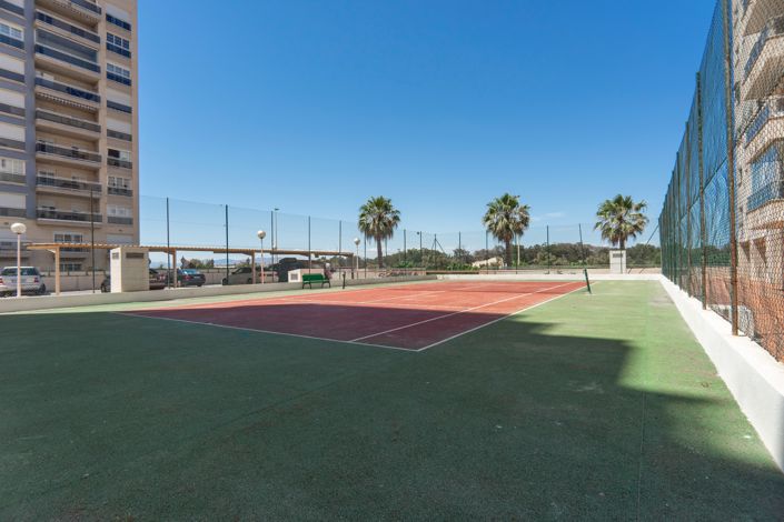 Image No.25-3 Bed Apartment for sale