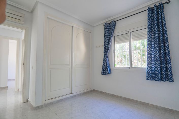 Image No.14-4 Bed Villa for sale