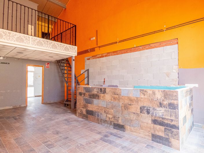 Image No.3-Commercial à vendre à La Finca