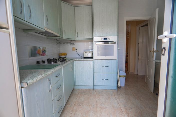 Image No.6-5 Bed Villa for sale