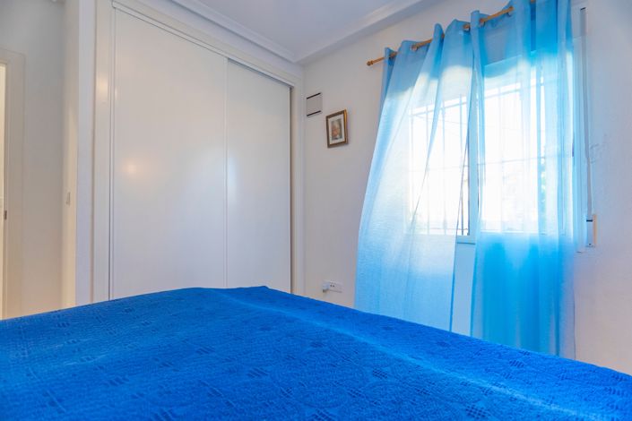 Image No.17-2 Bed Villa for sale