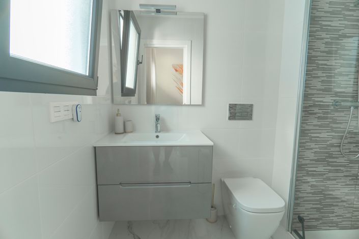 Image No.28-3 Bed Villa for sale