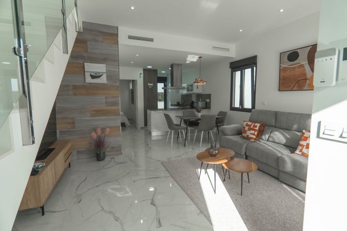 Image No.6-3 Bed Villa for sale