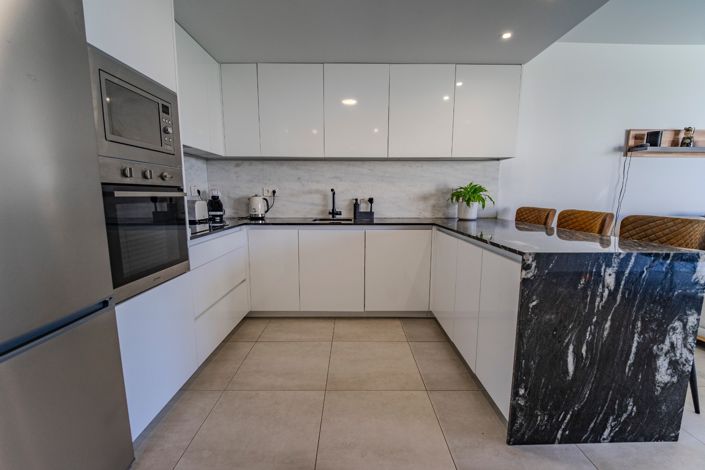 Image No.11-3 Bed Property for sale