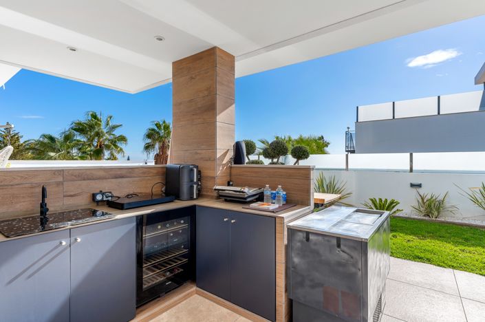 Image No.29-4 Bed Villa for sale