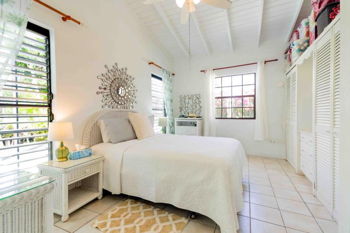 Image No.21-3 Bed House for sale