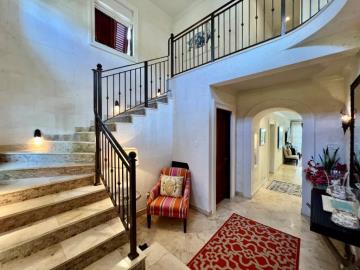 Claridges-10_entrance-foyer