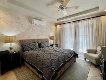 Claridges-10_guest-suite-1