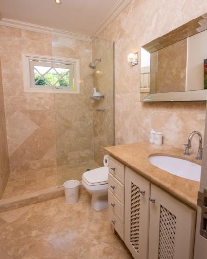 Image No.22-4 Bed House for sale