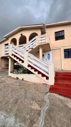 Image No.8-3 Bed House for sale