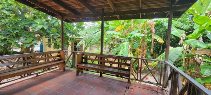 Image No.2-5 Bed House for sale