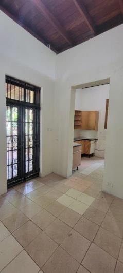 Image No.5-5 Bed House for sale