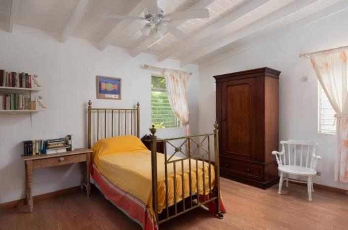 Image No.17-5 Bed House for sale