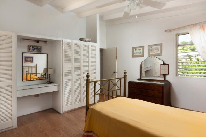 Image No.18-5 Bed House for sale