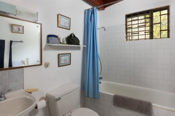 Image No.19-5 Bed House for sale