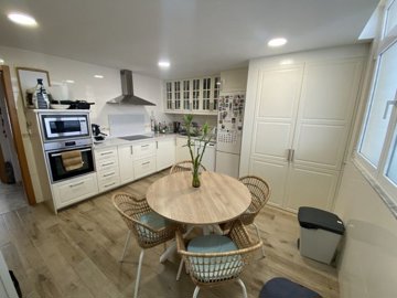 1 - Los Alamos, Apartment