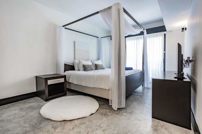 1 - Playa del Carmen, Property