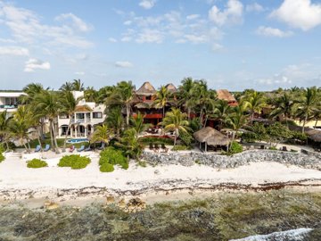 1 - Akumal, House