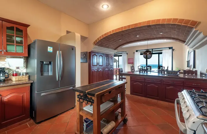 Image No.1-4 Bed House for sale