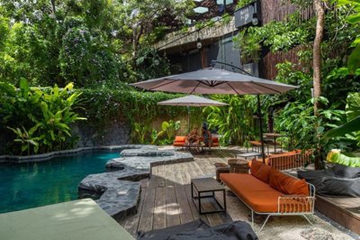 maka-pool-1