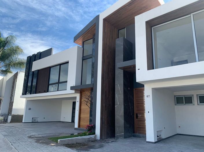 Image No.1-3 Bed House for sale