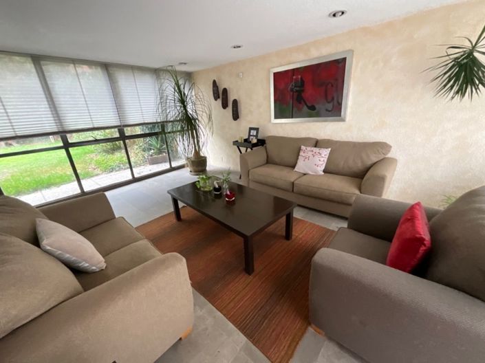 Image No.1-3 Bed House for sale
